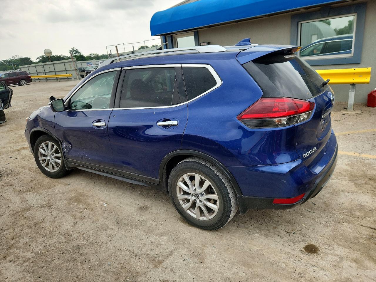 2019 NISSAN ROGUE SV — снимка 2