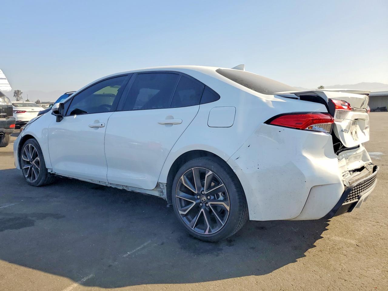 2022 TOYOTA COROLLA SE — снимка 2
