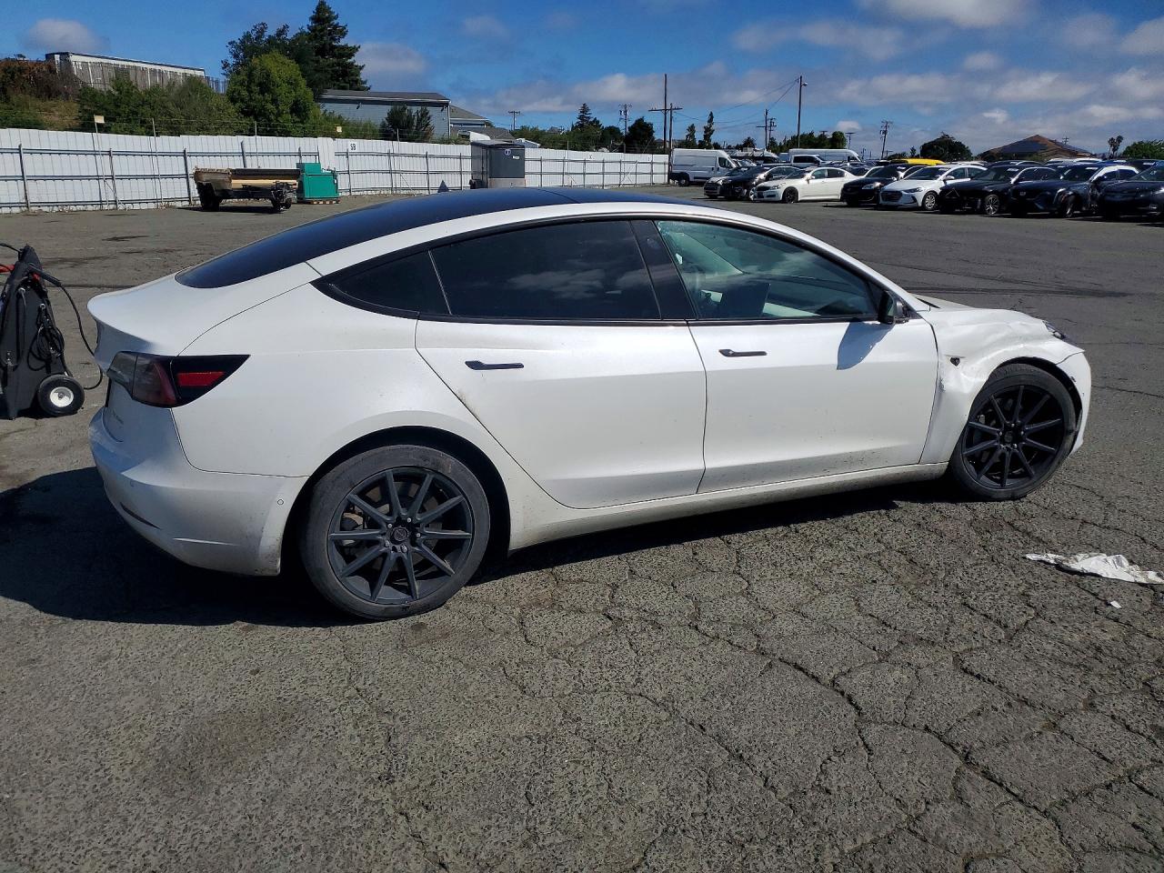 2022 TESLA MODEL 3 — снимка 3