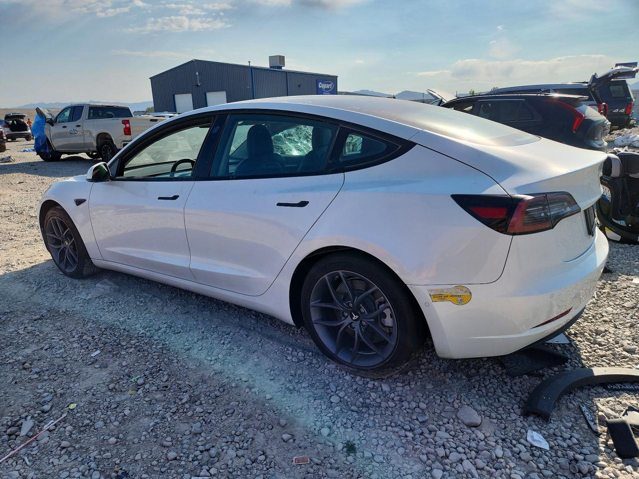 2022 TESLA MODEL 3 — снимка 2