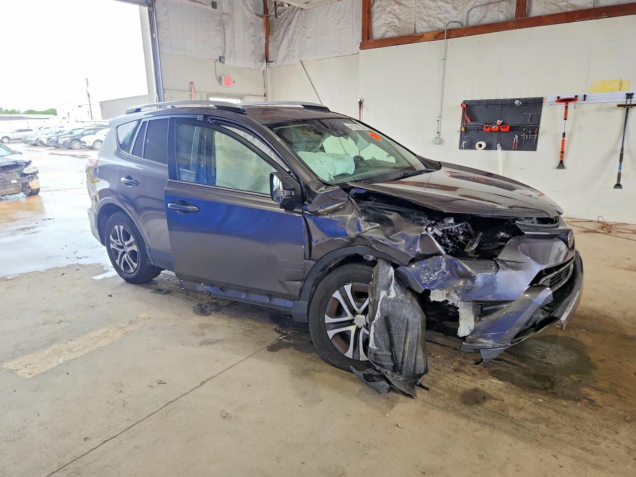 2017 TOYOTA RAV4 LE — снимка 4