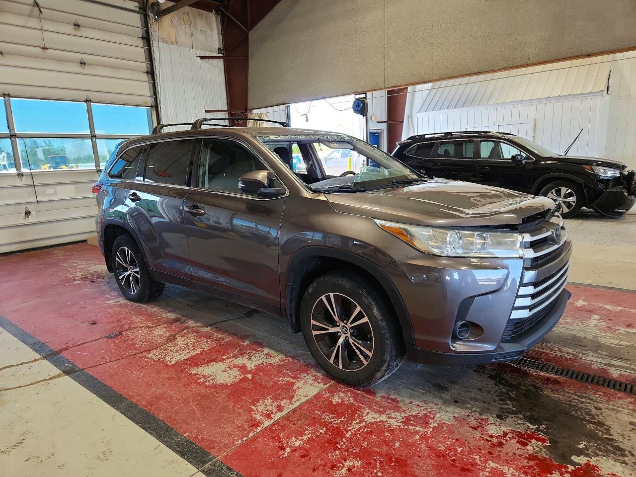 2019 TOYOTA HIGHLANDER LE — снимка 4