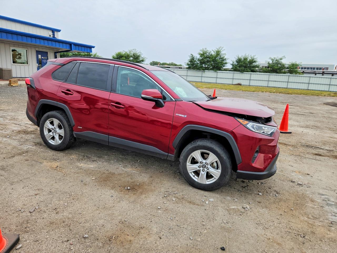 2020 TOYOTA RAV4 HYBRID XLE — снимка 4