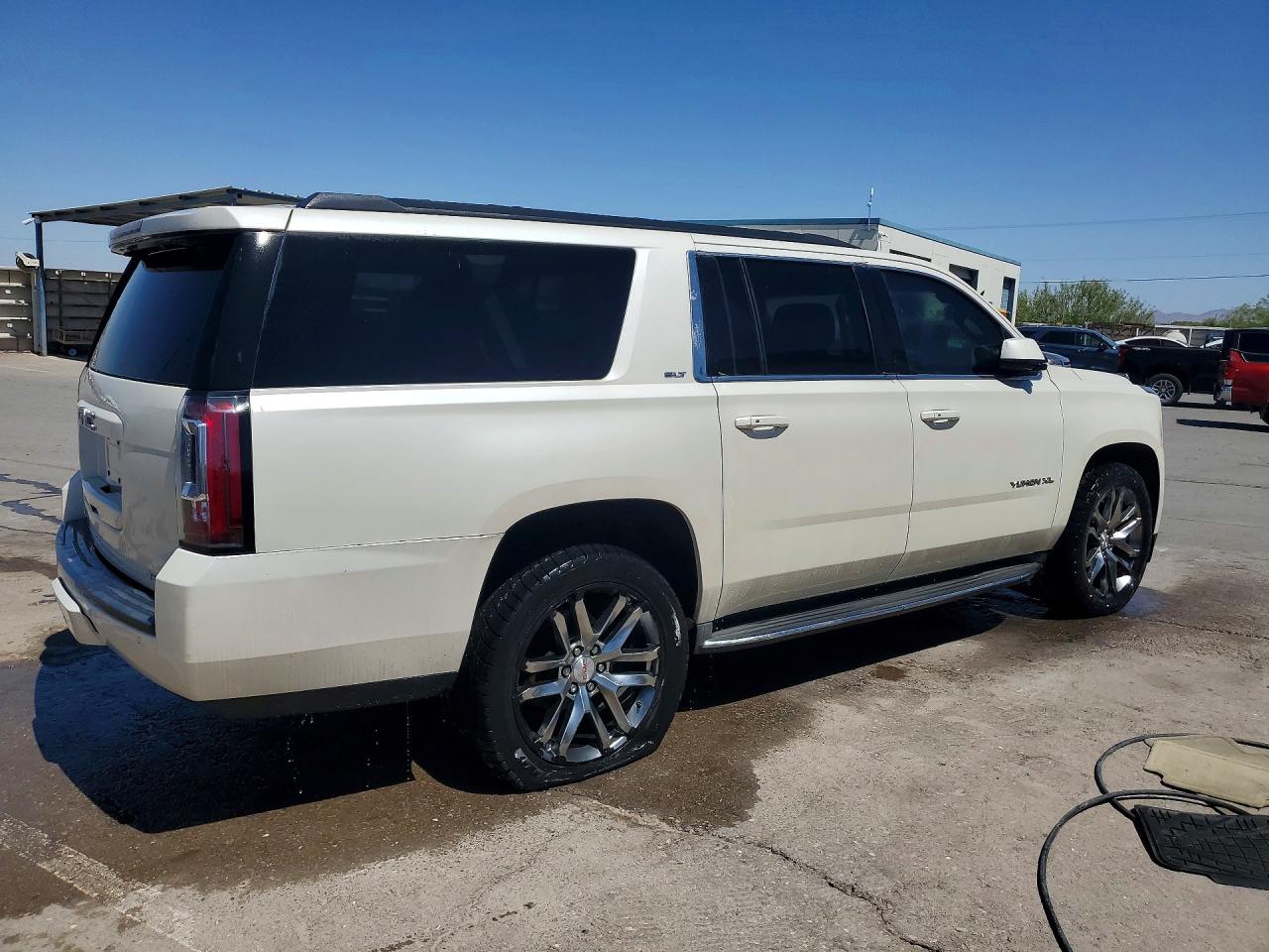 2015 GMC YUKON XL K1500 SLT — снимка 3