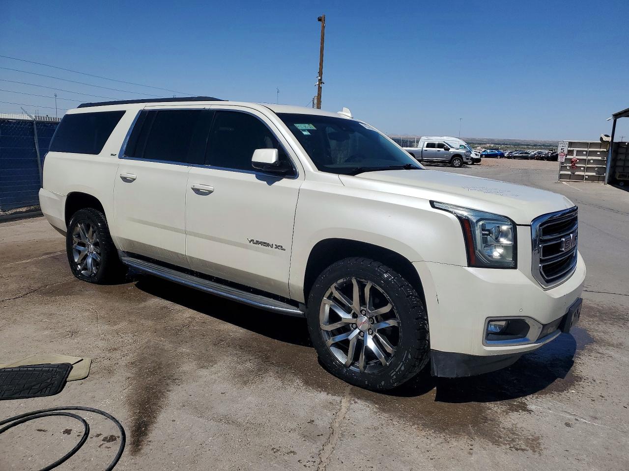 2015 GMC YUKON XL K1500 SLT — снимка 4