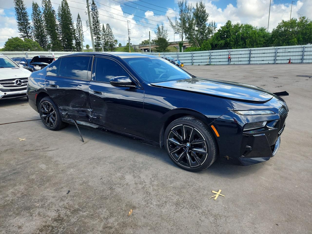 2023 BMW 740 I — снимка 4