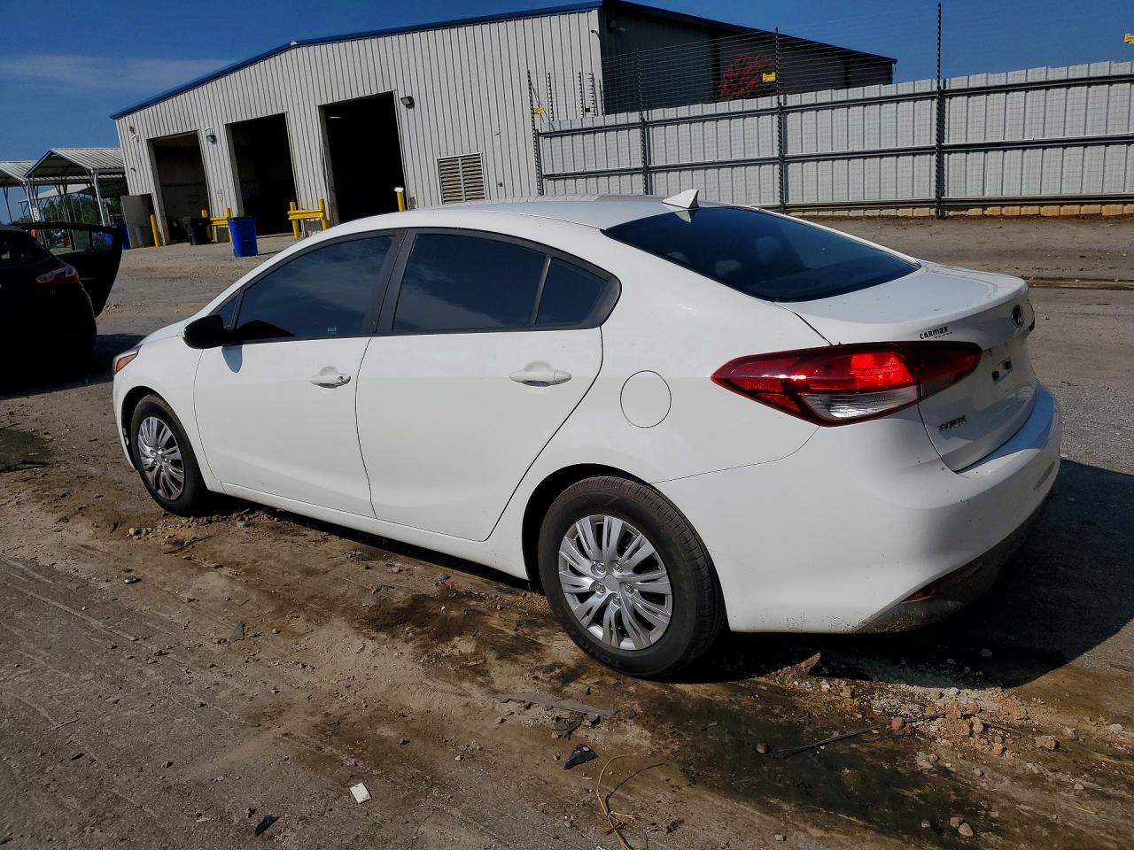 2017 KIA FORTE LX — снимка 2