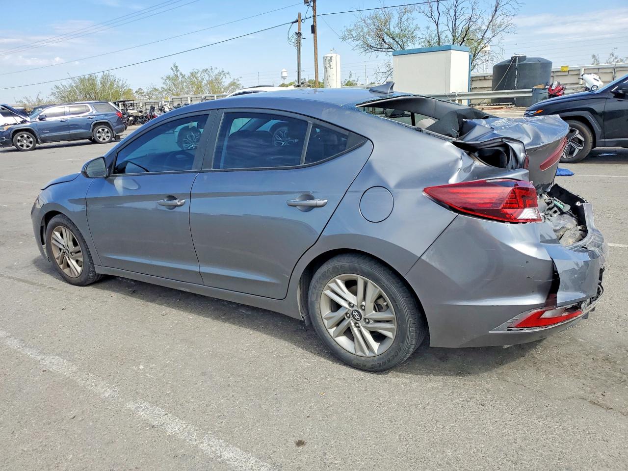 2019 HYUNDAI ELANTRA SEL — снимка 2