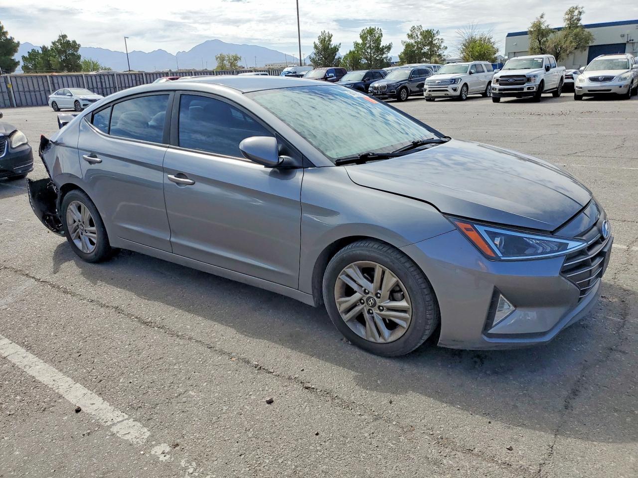 2019 HYUNDAI ELANTRA SEL — снимка 4