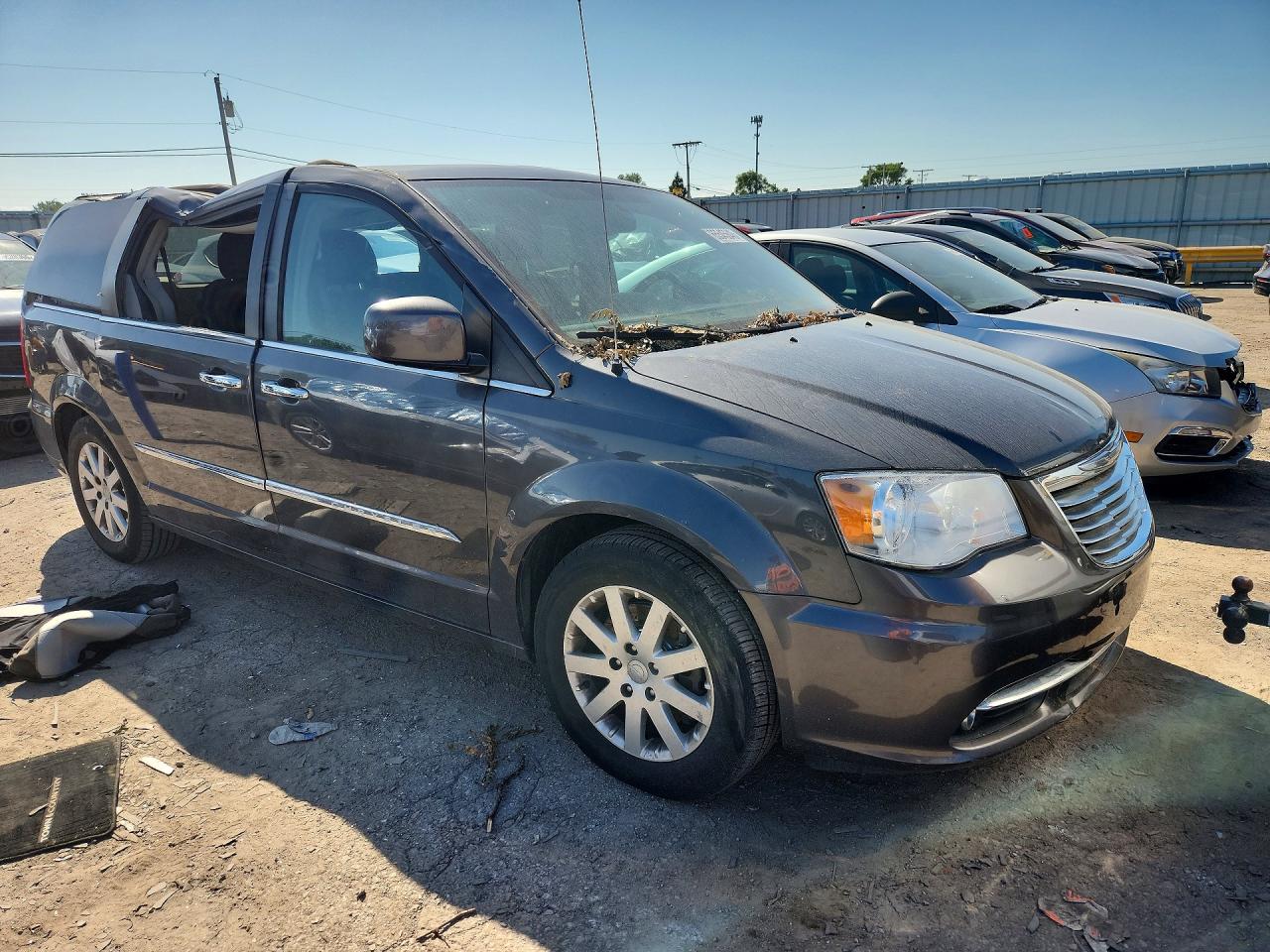 2016 CHRYSLER TOWN & COUNTRY TOURING — снимка 4