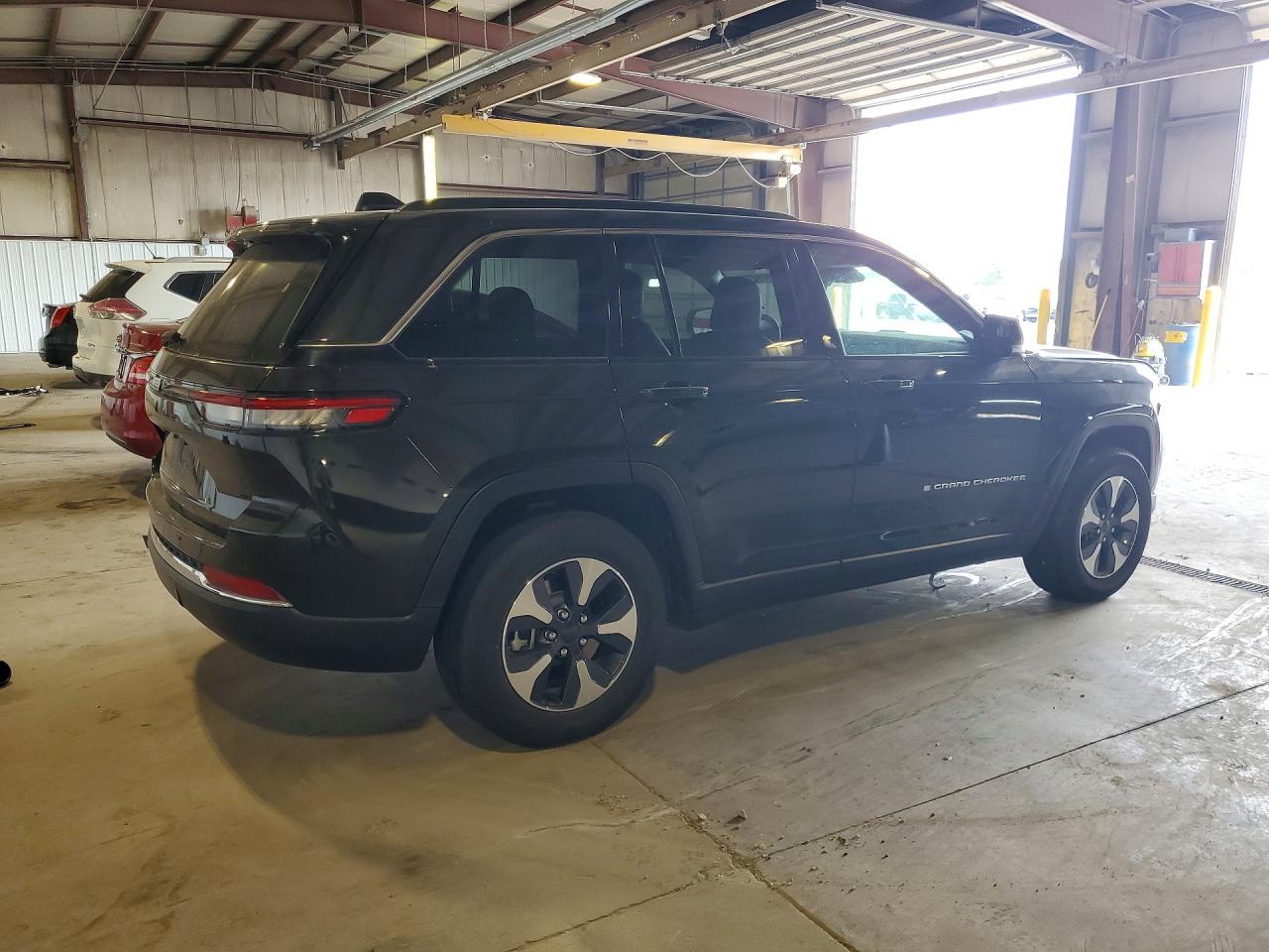 2024 JEEP GRAND CHEROKEE LIMITED 4XE — снимка 3
