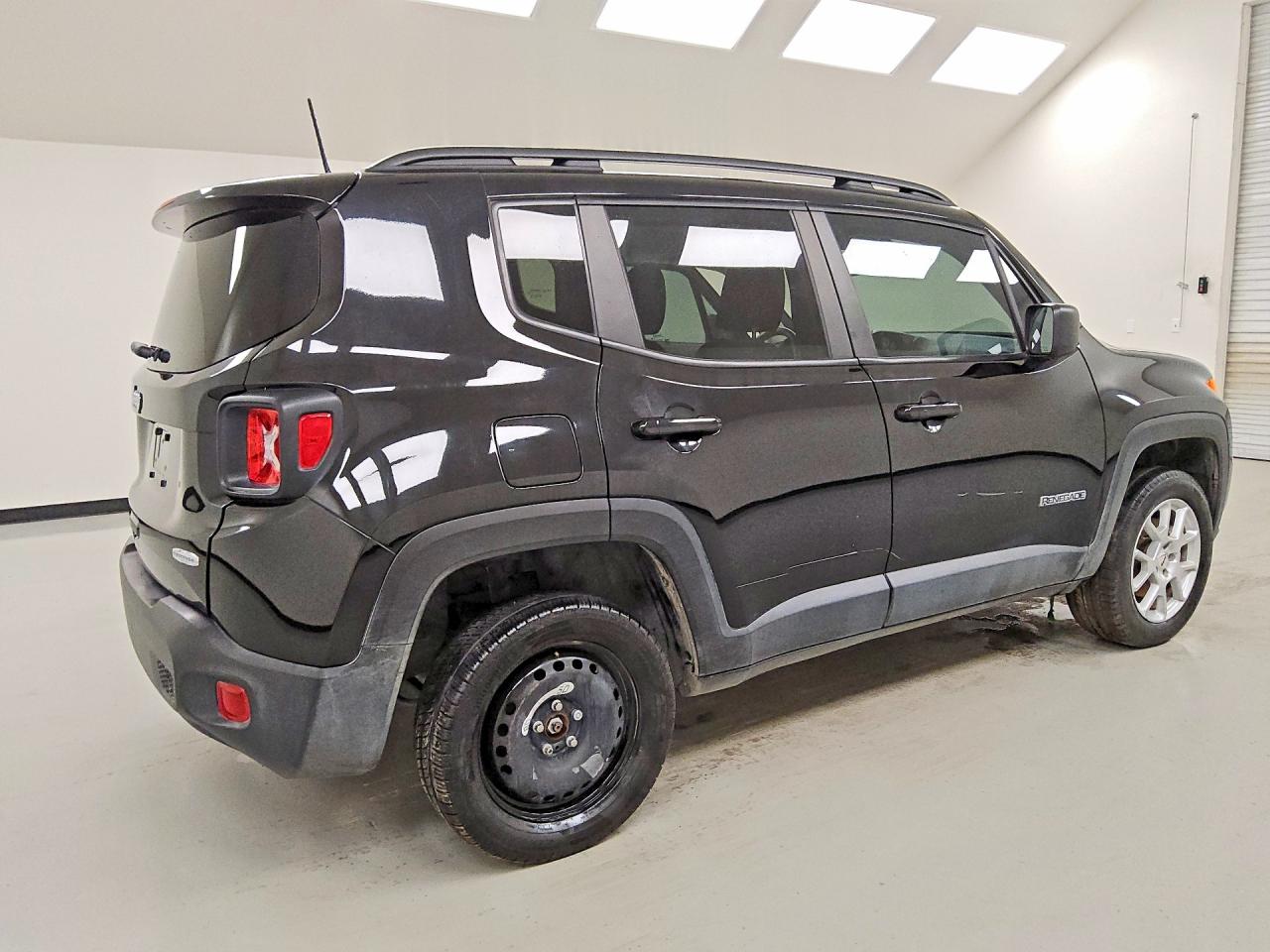 2022 JEEP RENEGADE LATITUDE — снимка 3