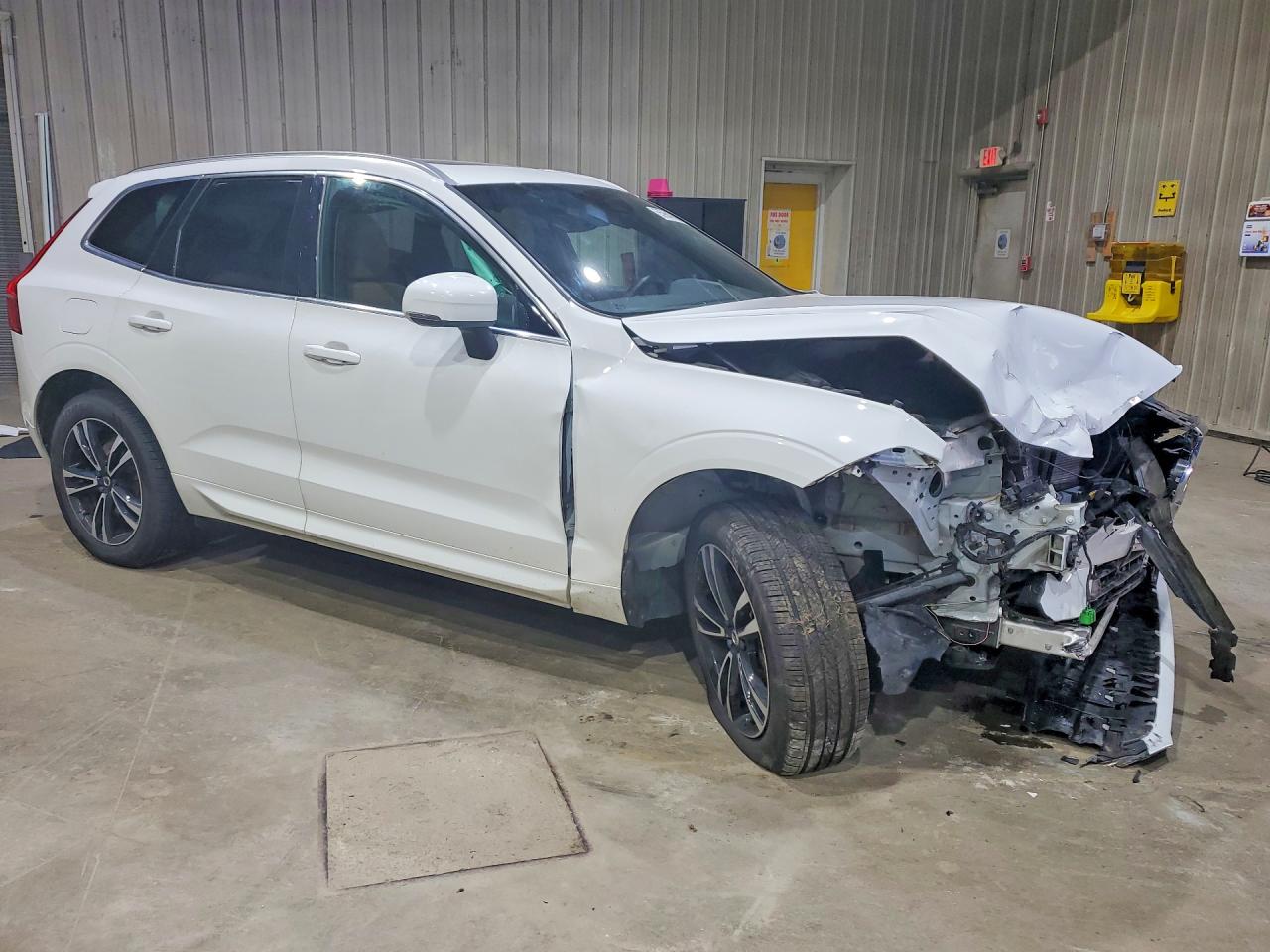 2020 VOLVO XC60 T6 MOMENTUM — снимка 4
