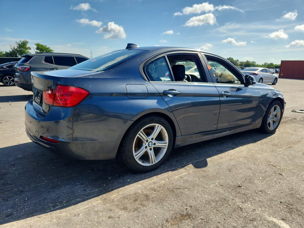 2015 BMW 320 I — снимка 3
