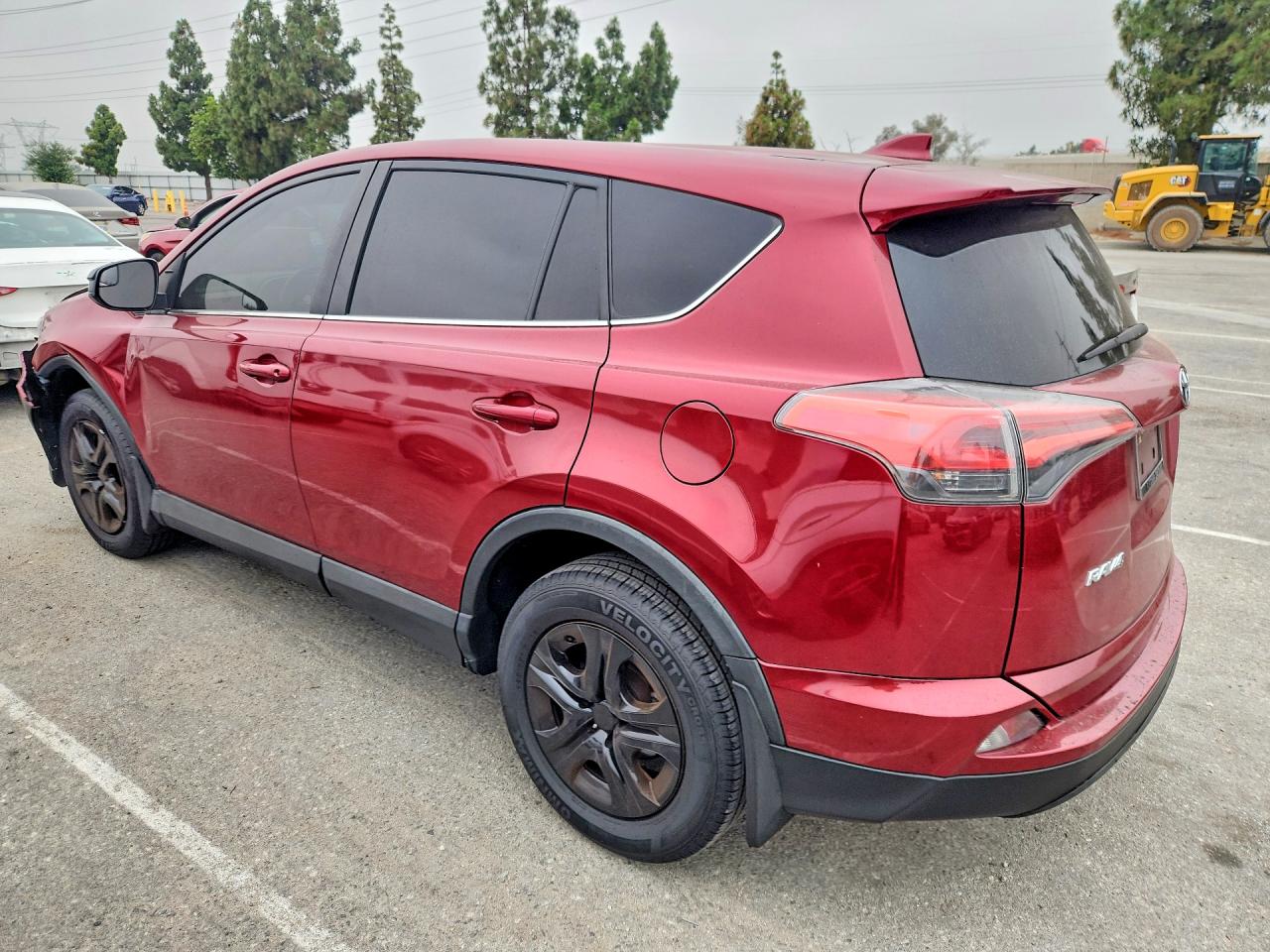 2018 TOYOTA RAV4 LE — снимка 2