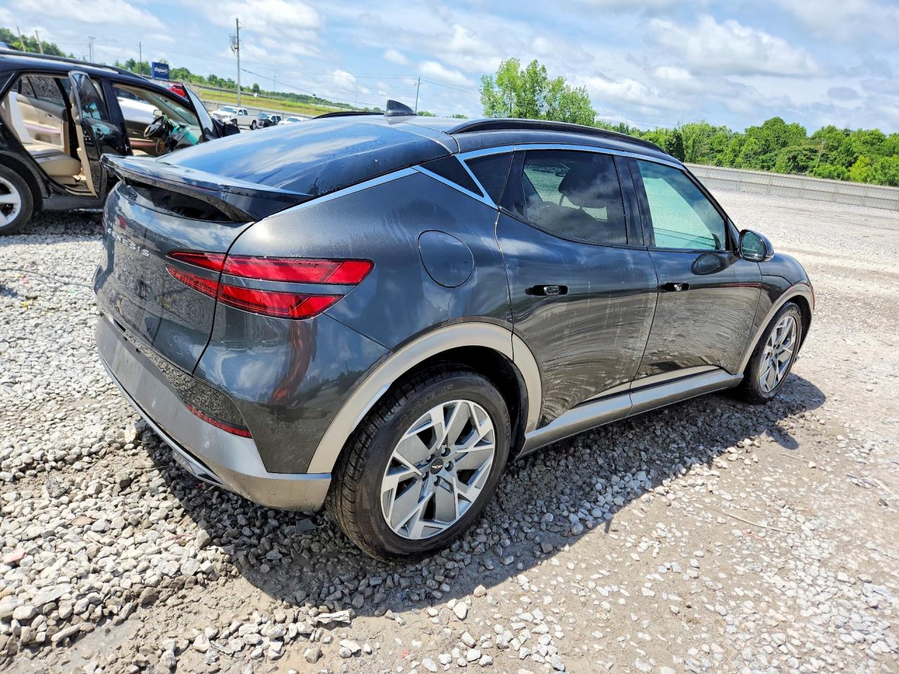2024 GENESIS GV60 STANDARD — снимка 3