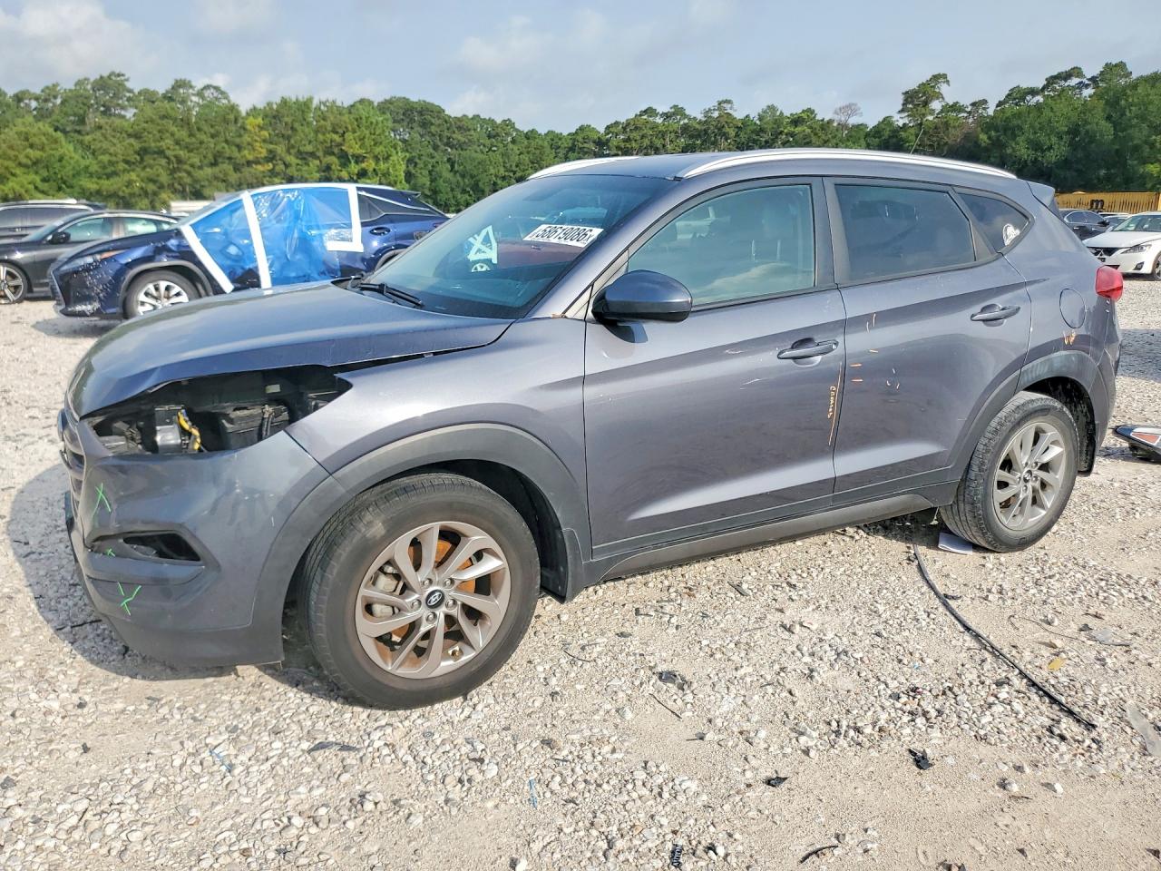 2016 HYUNDAI TUCSON SE