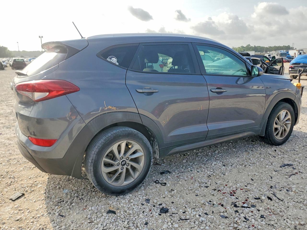 2016 HYUNDAI TUCSON SE — снимка 3