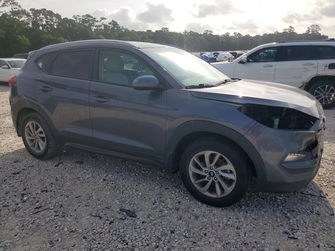 2016 HYUNDAI TUCSON SE — снимка 4