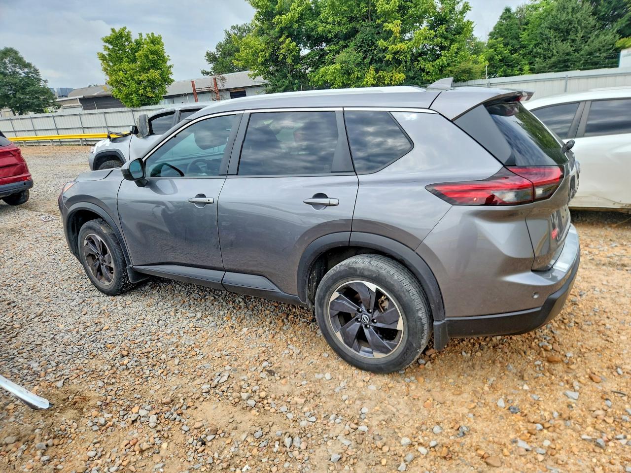2024 NISSAN ROGUE SV — снимка 2