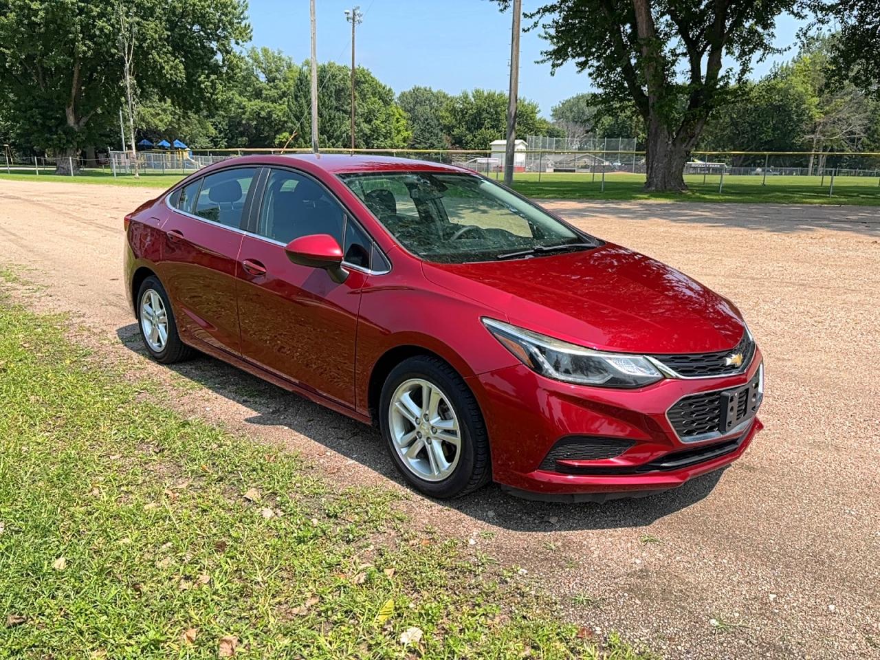 2017 CHEVROLET CRUZE LT