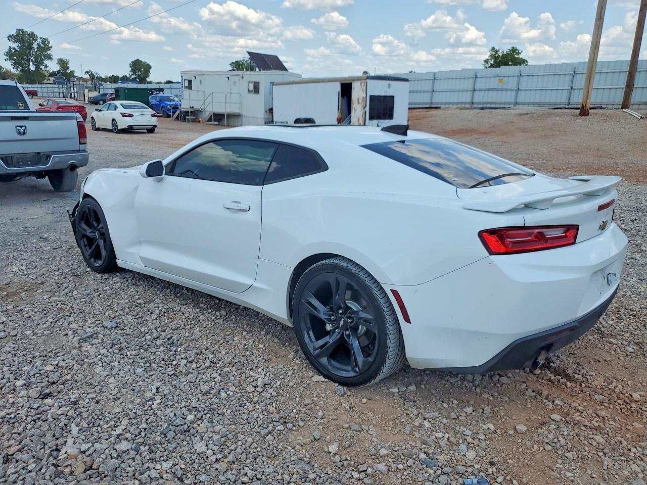 2017 CHEVROLET CAMARO LT — снимка 2