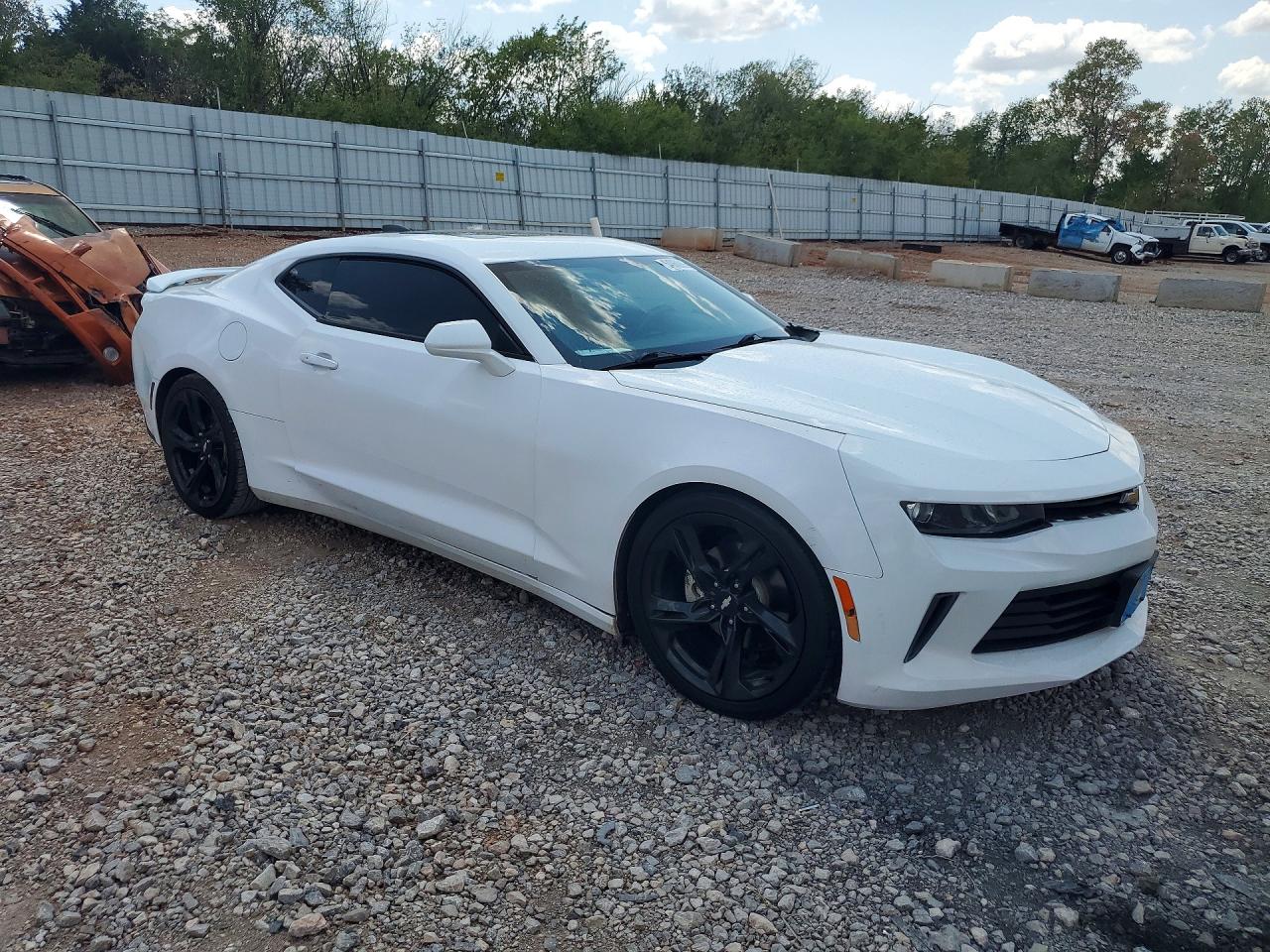 2017 CHEVROLET CAMARO LT — снимка 4