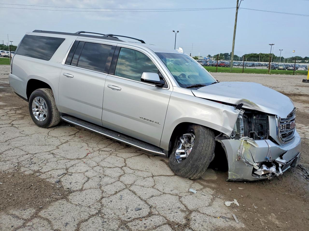 2016 GMC YUKON XL K1500 SLE — снимка 4