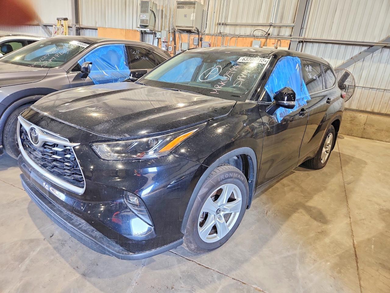2023 TOYOTA HIGHLANDER LE