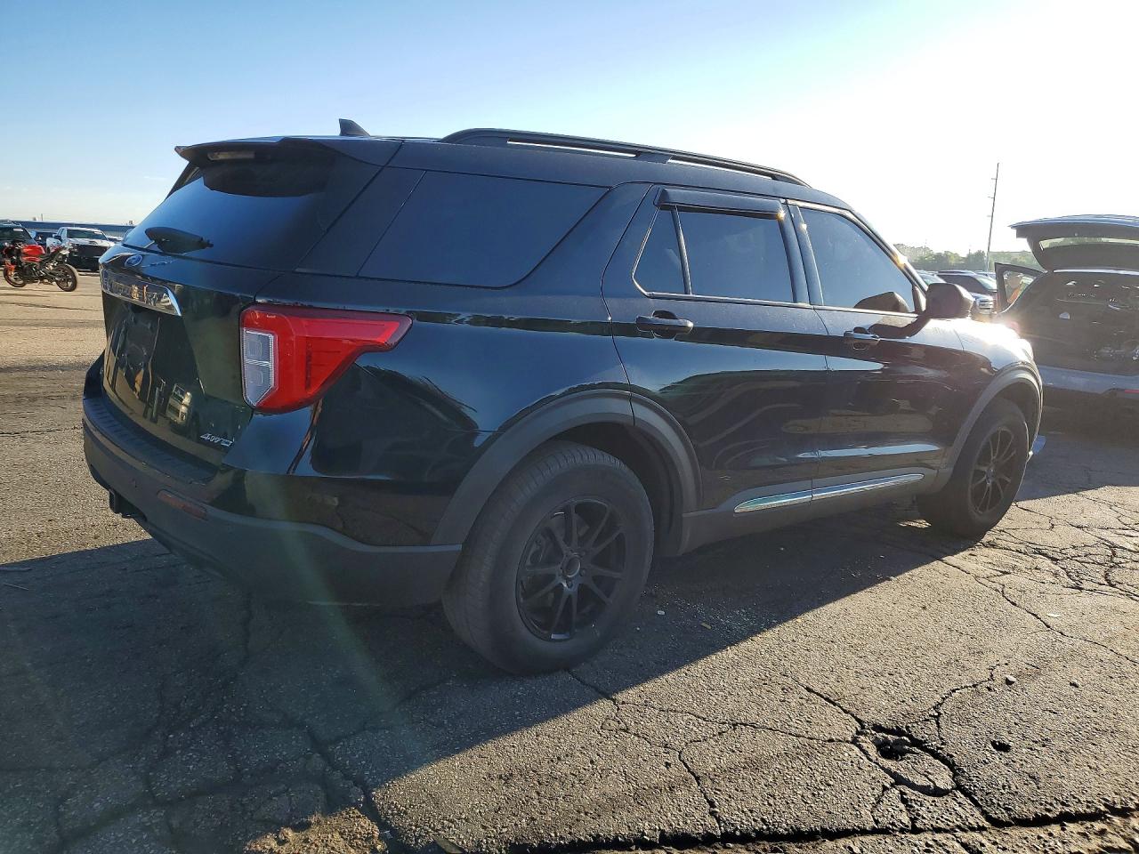 2021 FORD EXPLORER XLT — снимка 3