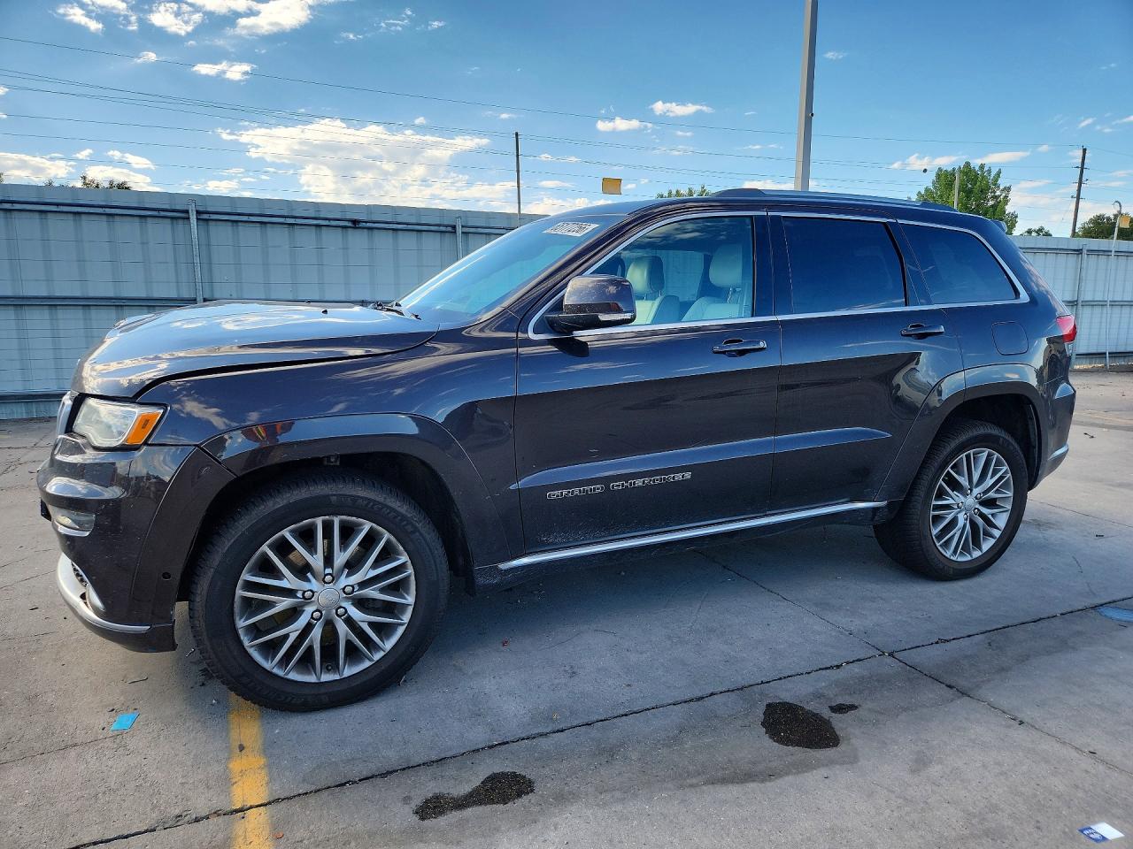 2017 JEEP GRAND CHEROKEE SUMMIT