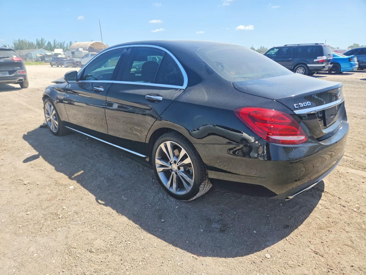 2017 MERCEDES-BENZ C 300 — снимка 2