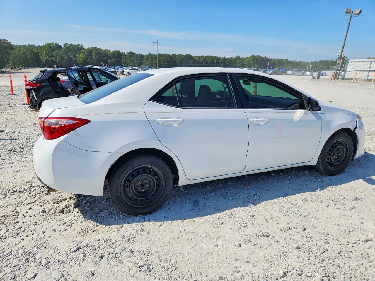 2018 TOYOTA COROLLA LE — снимка 3