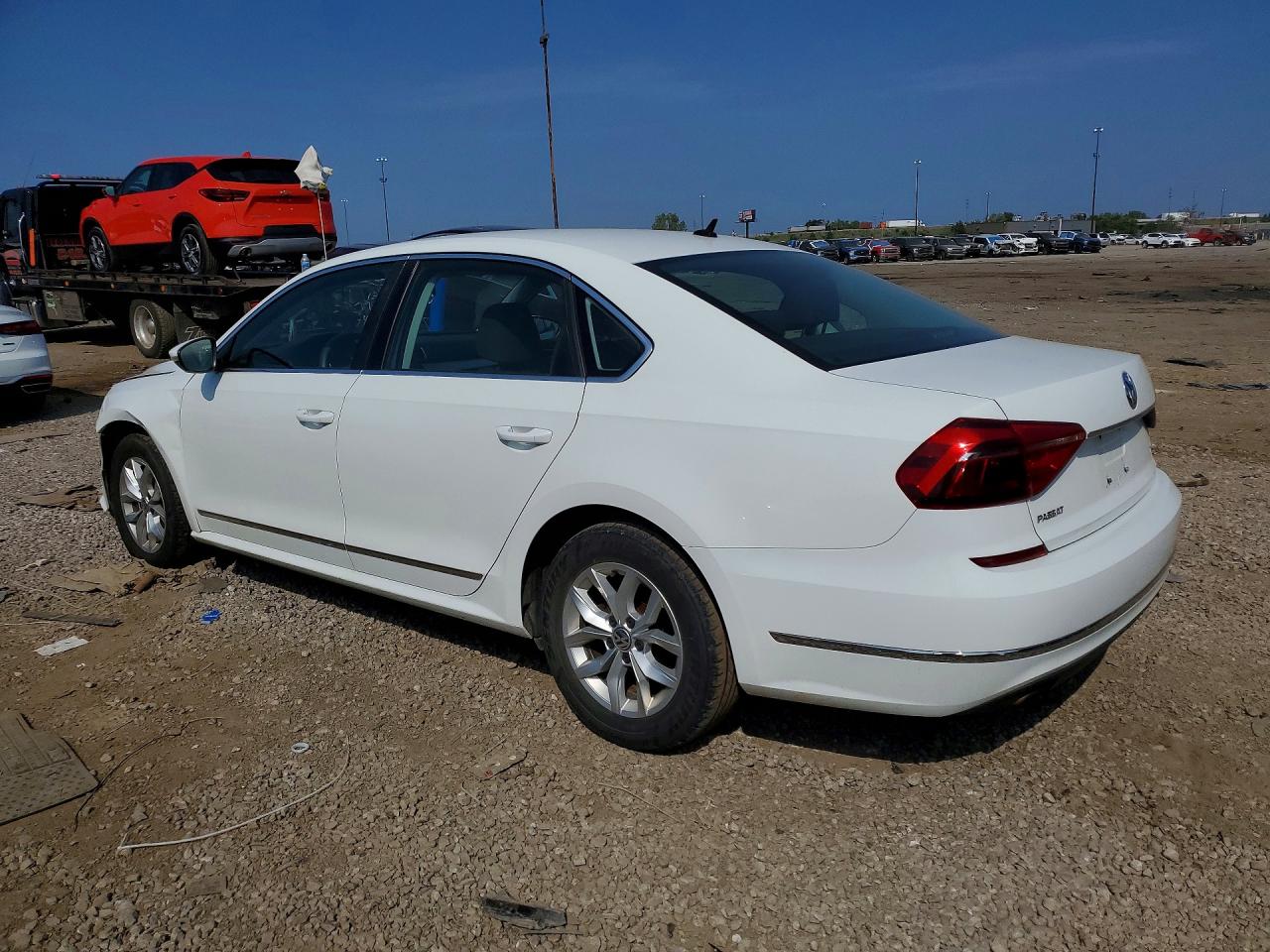 2016 VOLKSWAGEN PASSAT S — снимка 2