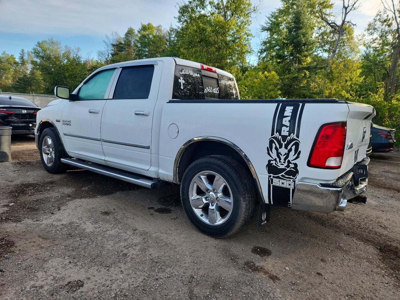 2016 RAM 1500 SLT — снимка 2