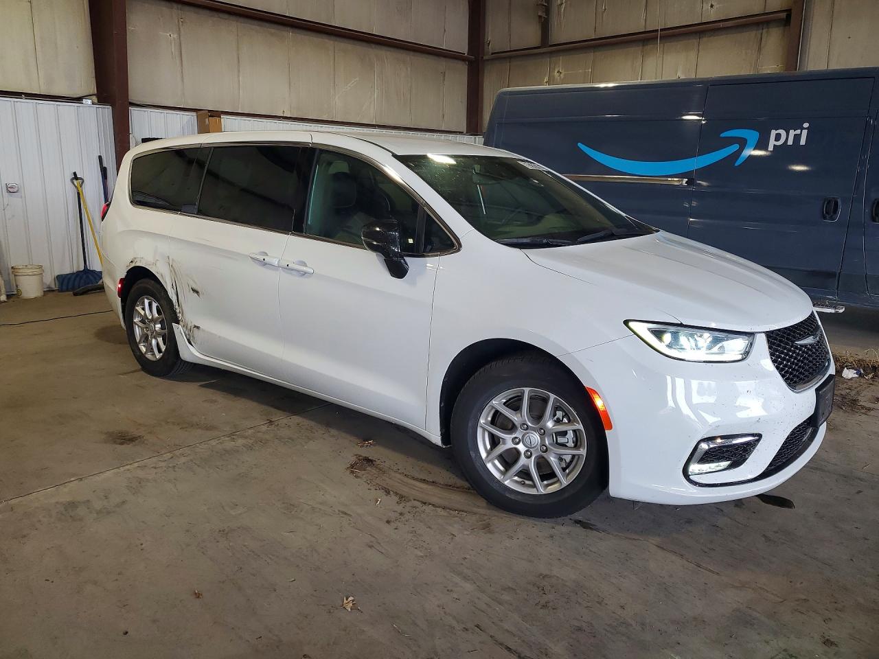 2025 CHRYSLER PACIFICA SELECT — снимка 4