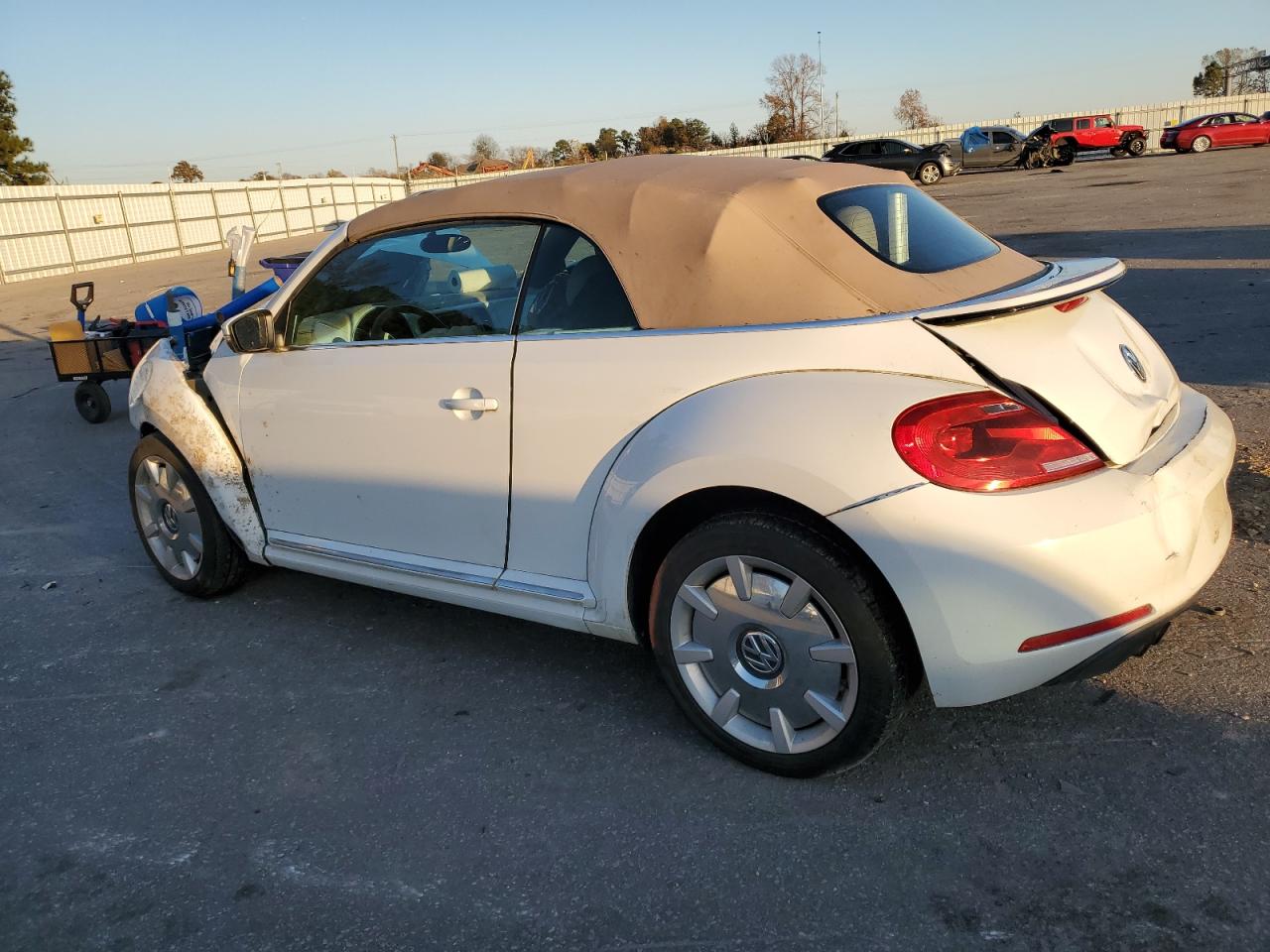 2015 VOLKSWAGEN BEETLE 1.8T — снимка 2