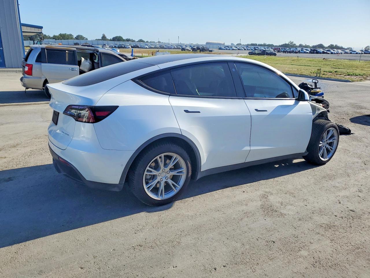 2021 TESLA MODEL Y — снимка 3