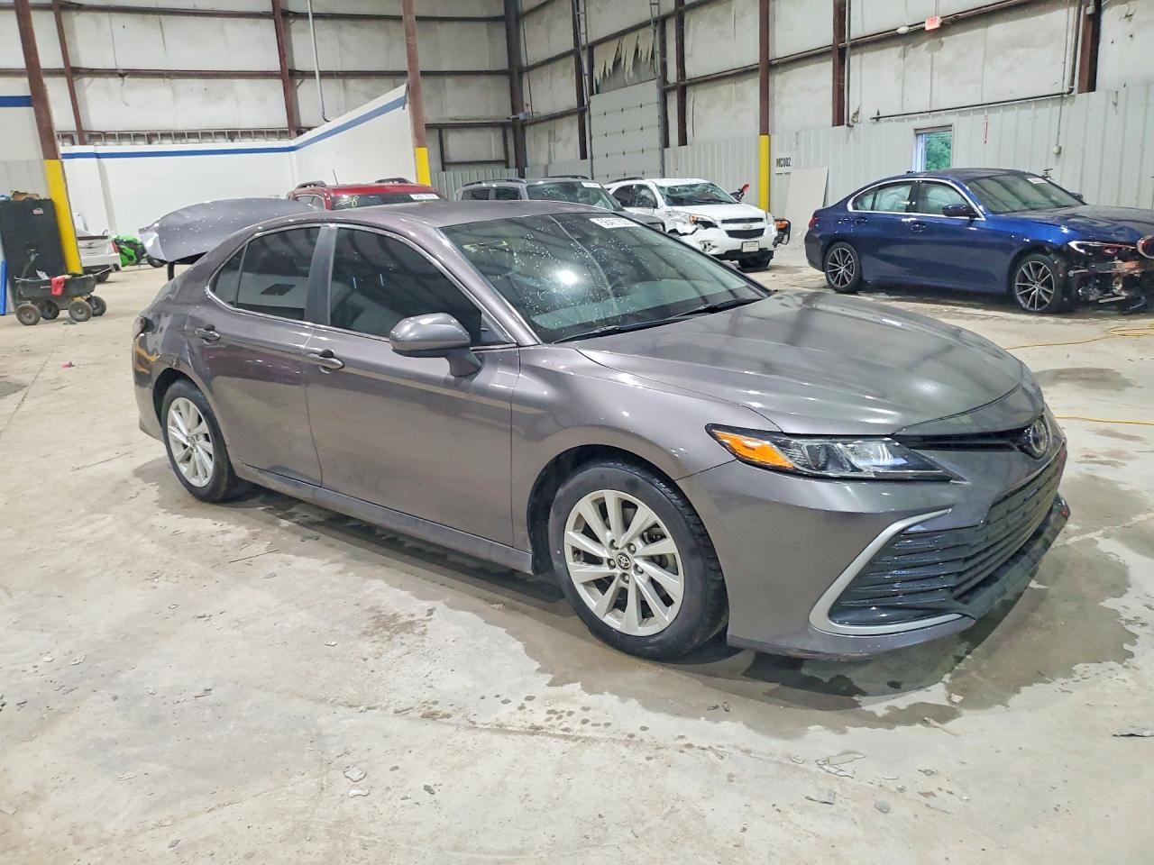 2021 TOYOTA CAMRY LE — снимка 4