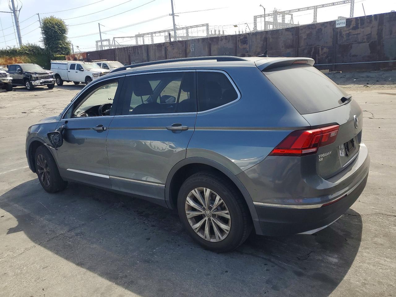 2018 VOLKSWAGEN TIGUAN SE — снимка 2