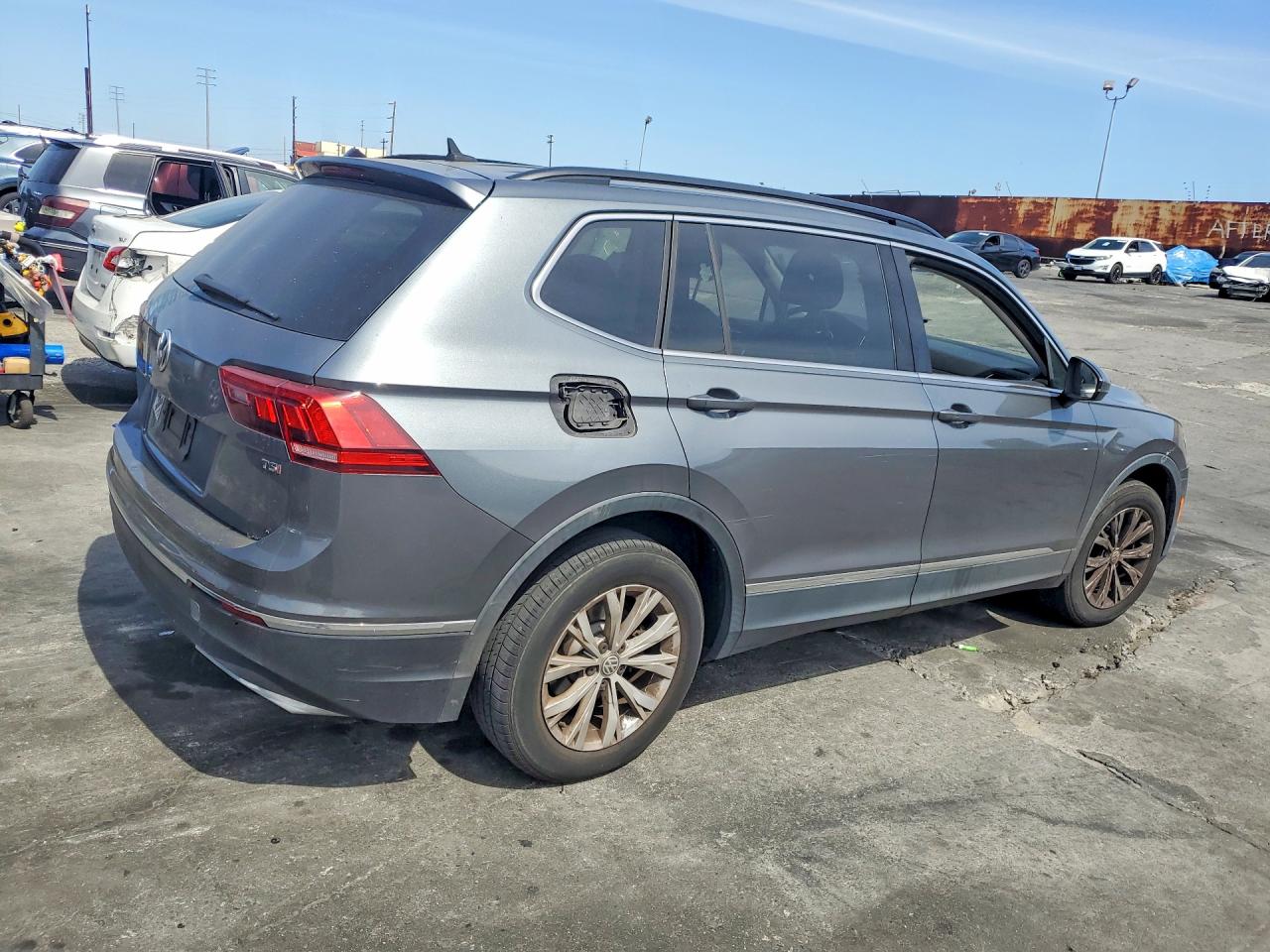 2018 VOLKSWAGEN TIGUAN SE — снимка 3