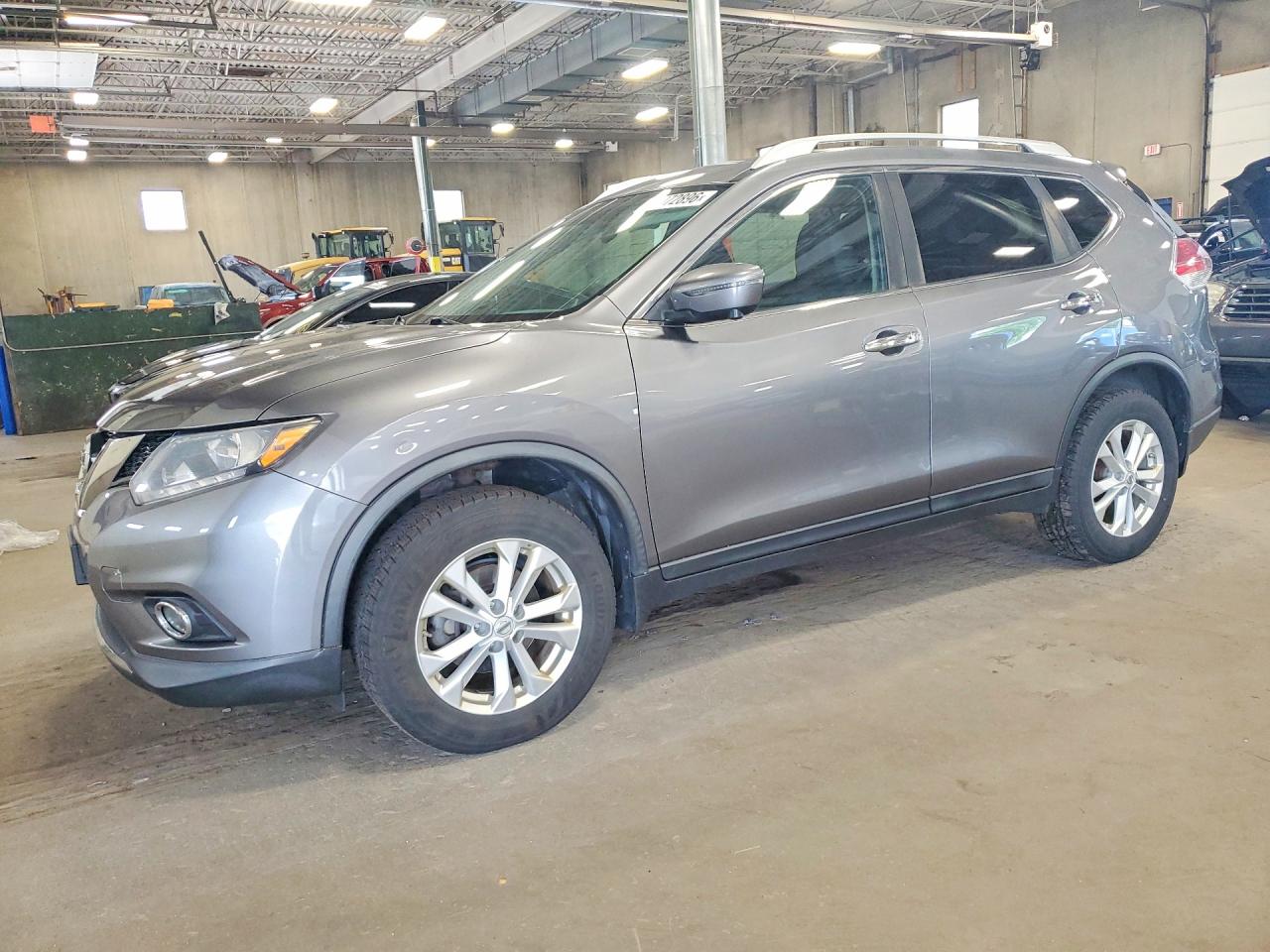 2016 NISSAN ROGUE SV