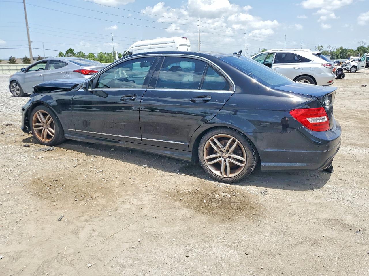 2013 MERCEDES-BENZ C 250 — снимка 2