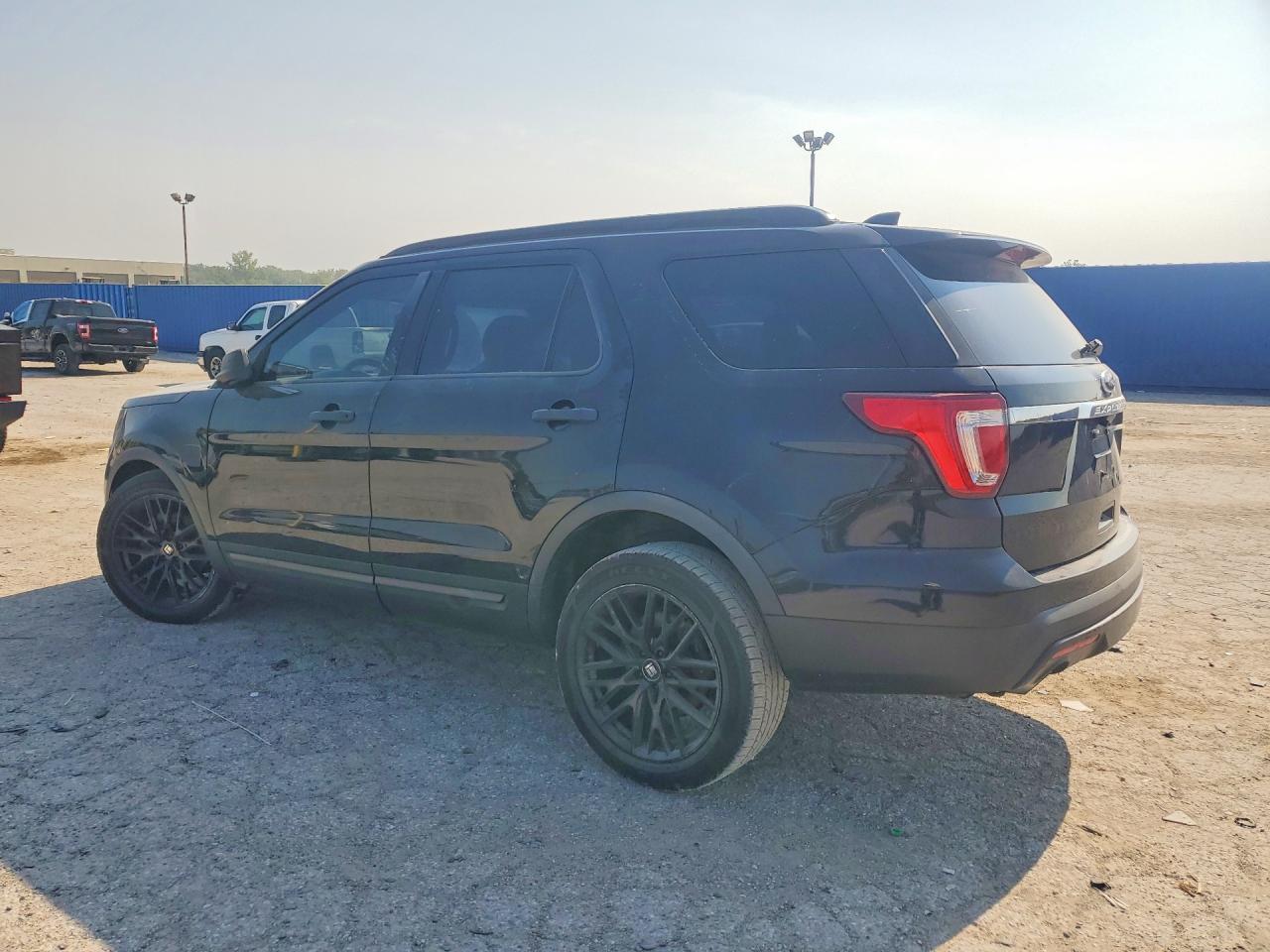 2017 FORD EXPLORER — снимка 2