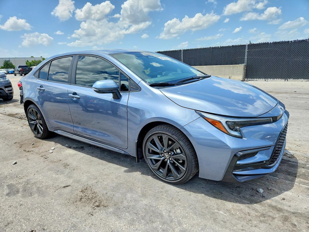 2026 TOYOTA COROLLA SE — снимка 4