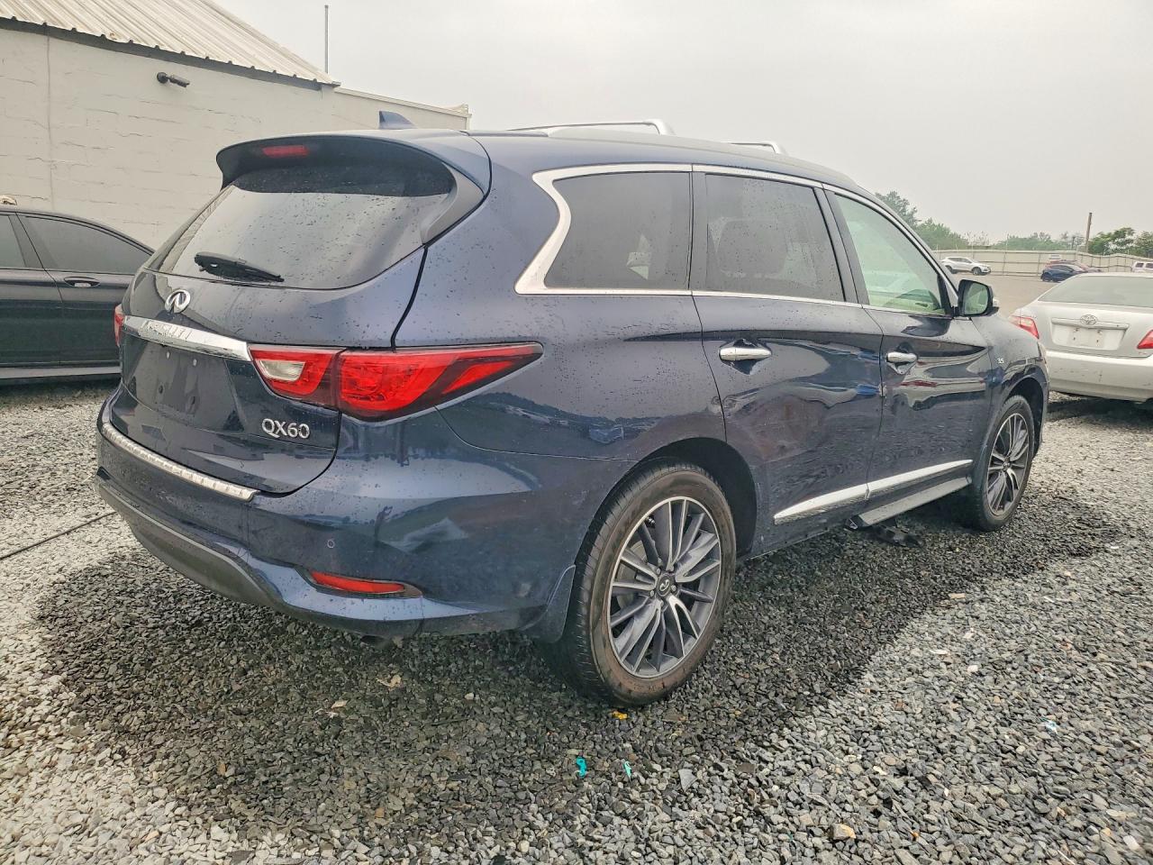 2017 INFINITI QX60 BASE — снимка 3