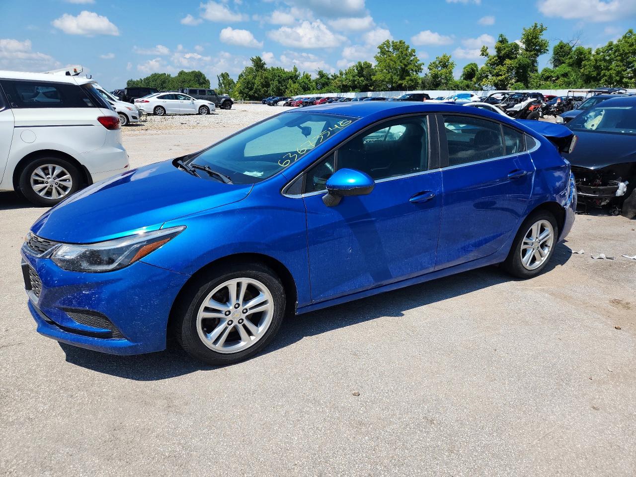 2016 CHEVROLET CRUZE LT