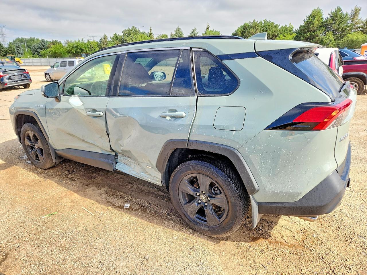 2020 TOYOTA RAV4 HYBRID XLE — снимка 2