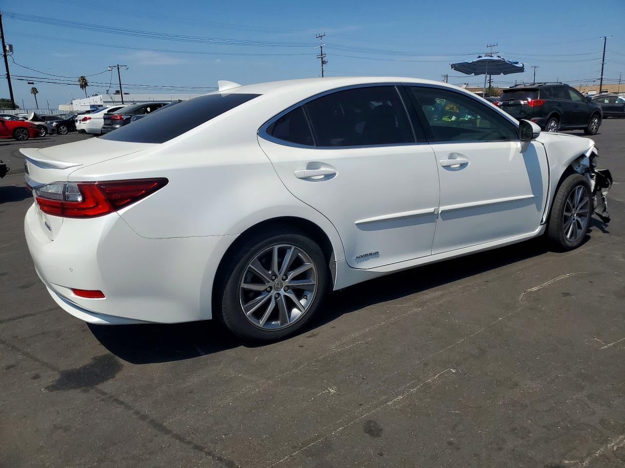 2018 LEXUS ES 300H — снимка 3