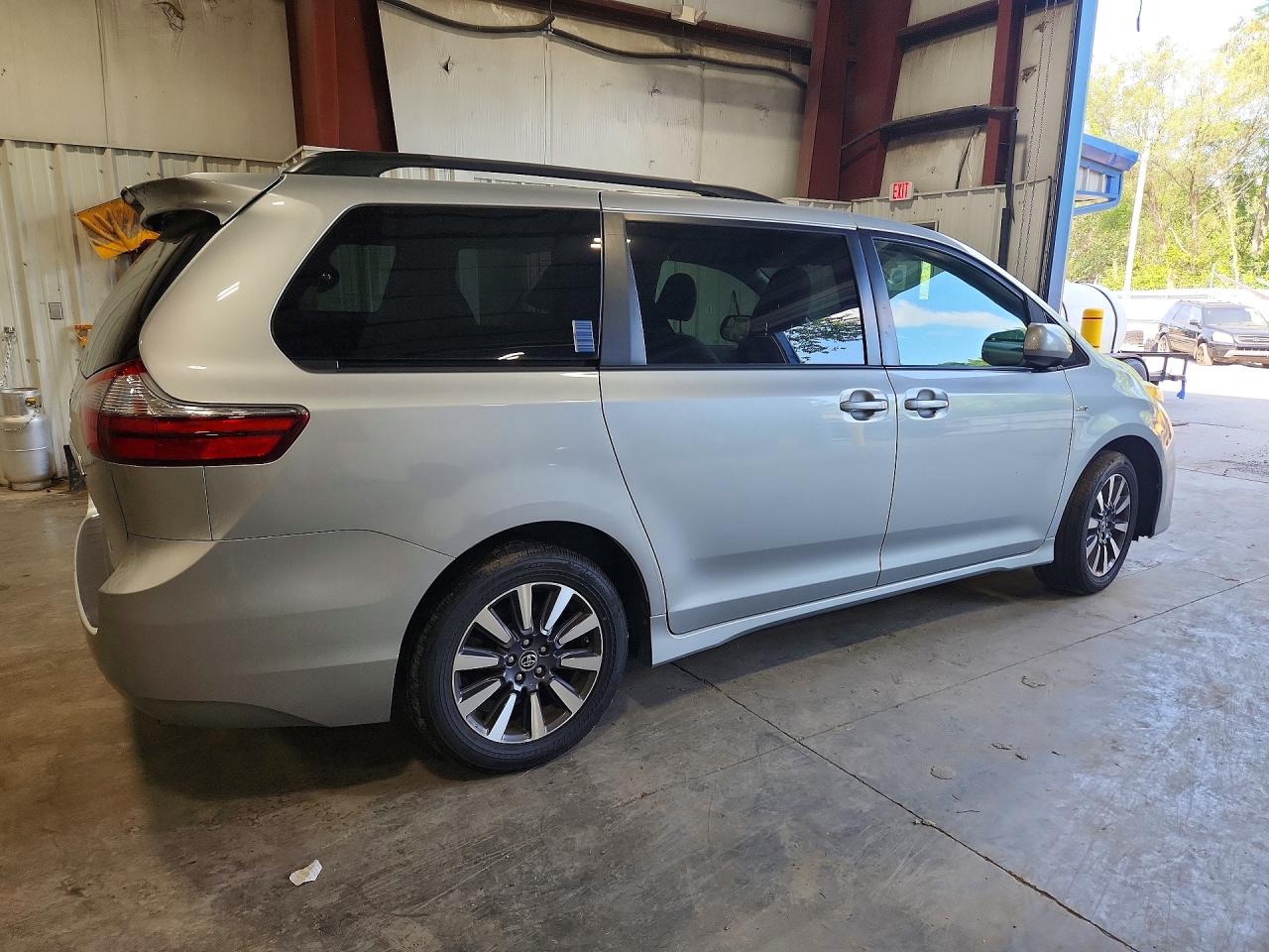 2020 TOYOTA SIENNA LE — снимка 3